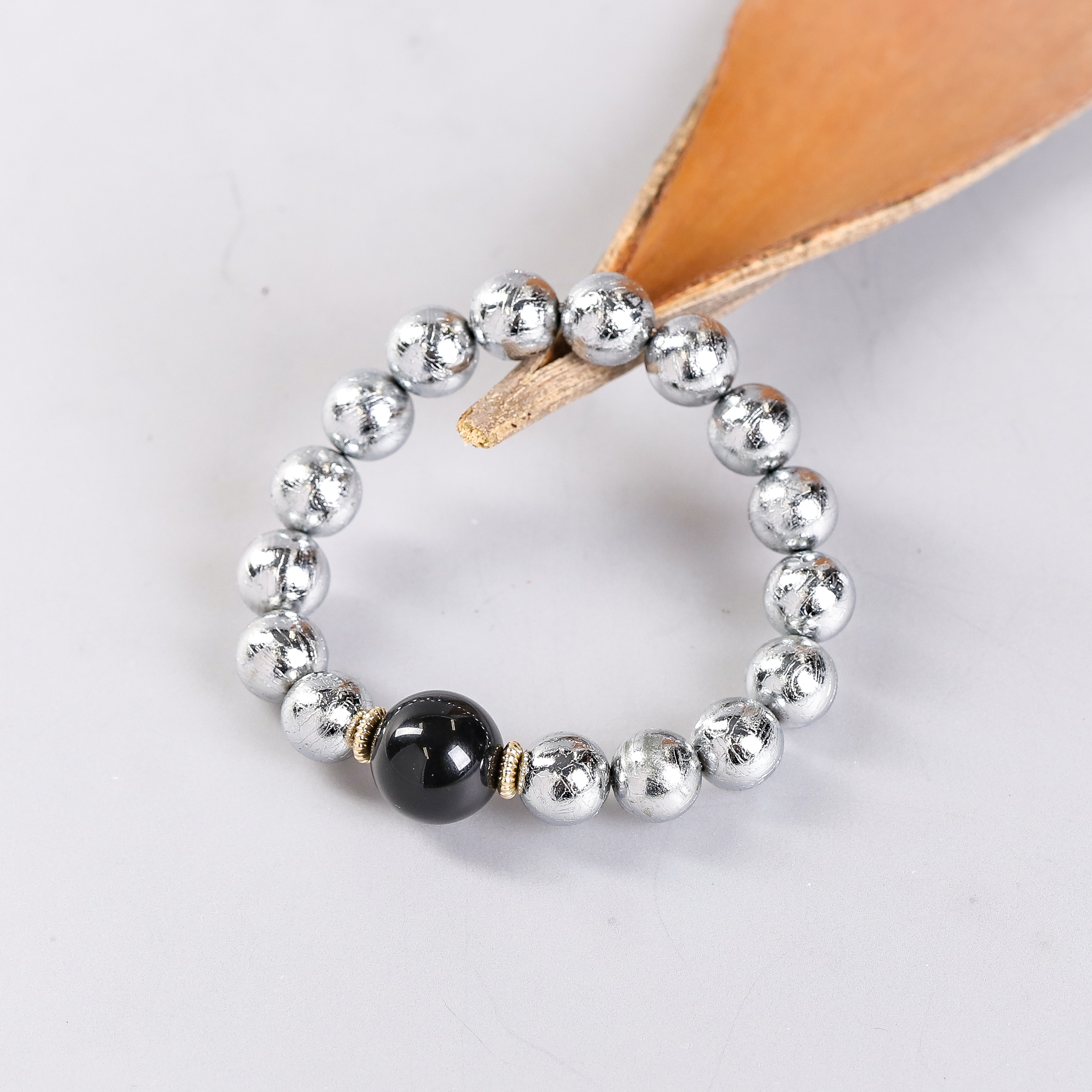 星核・双生｜新疆天铁 × 黑陨石手串