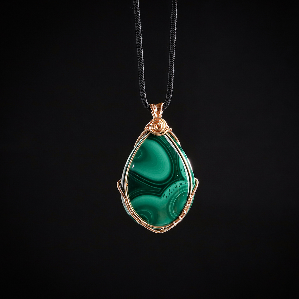 翡翠流动丨孔雀石水滴款 吊坠