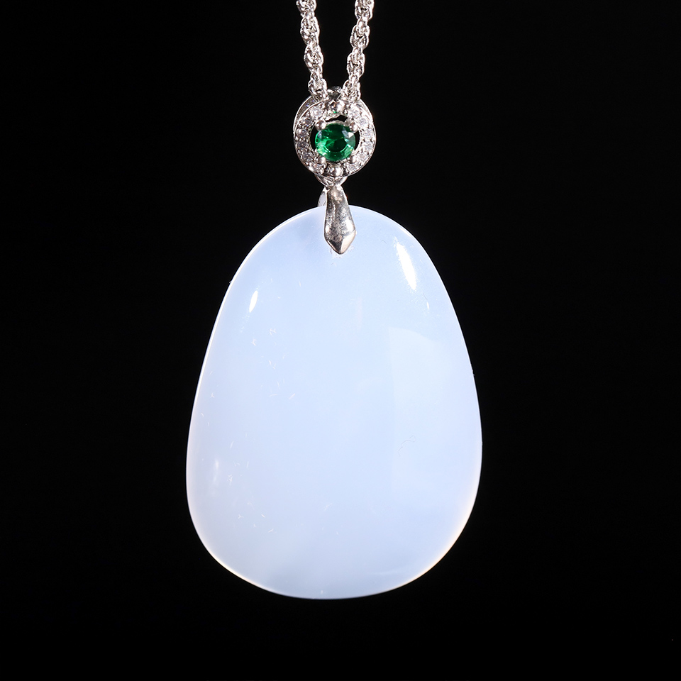 温润怡人丨蓝玉髓吊坠