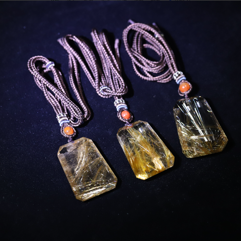 金色财库｜钛晶金发晶无事牌吊坠【直播T】