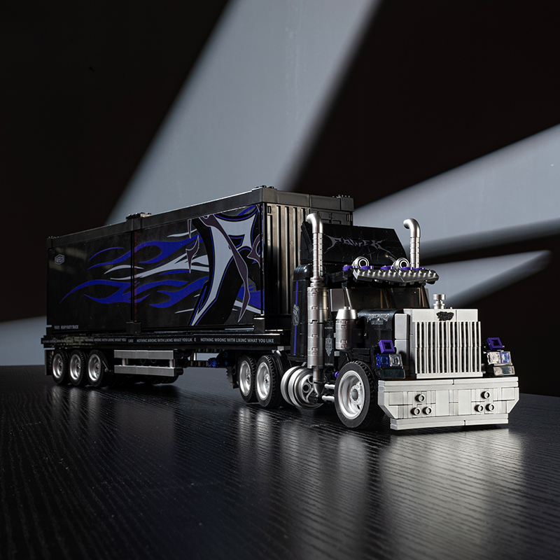 The GMC Trailer-marstoy