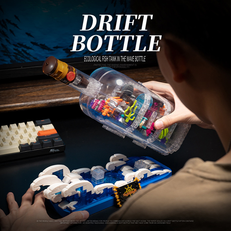 The Ecological Fish Tank in a Bottle-marstoy