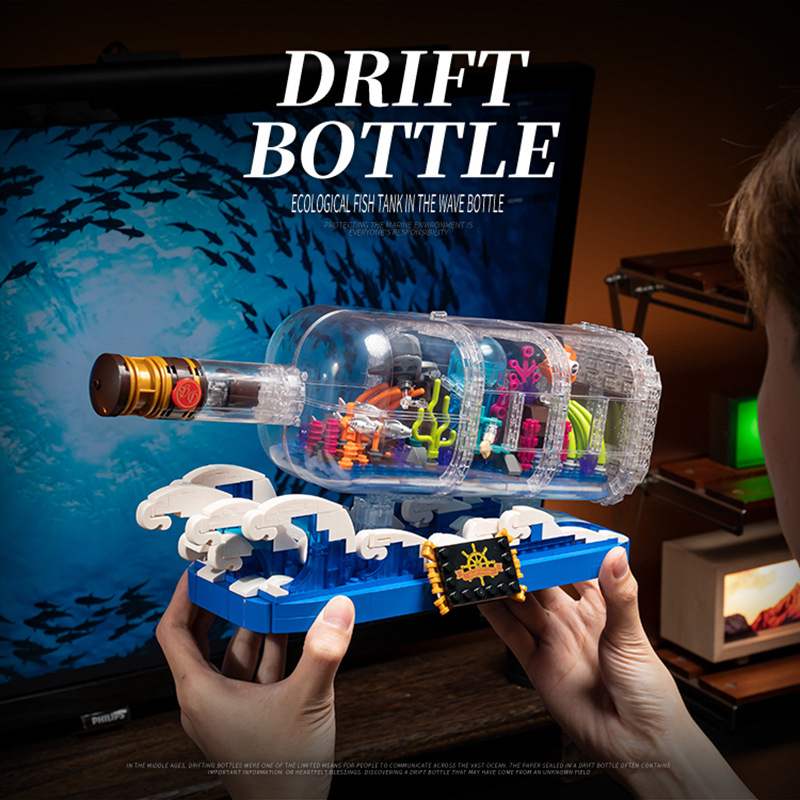 The Ecological Fish Tank in a Bottle-marstoy