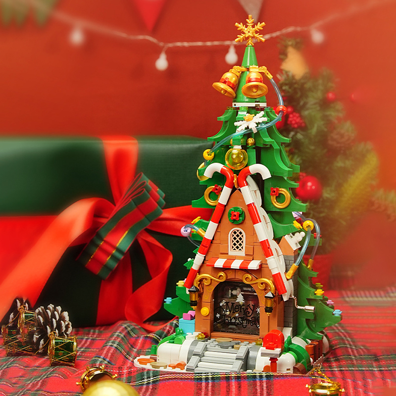 The Christmas Elf Tree House-marstoy