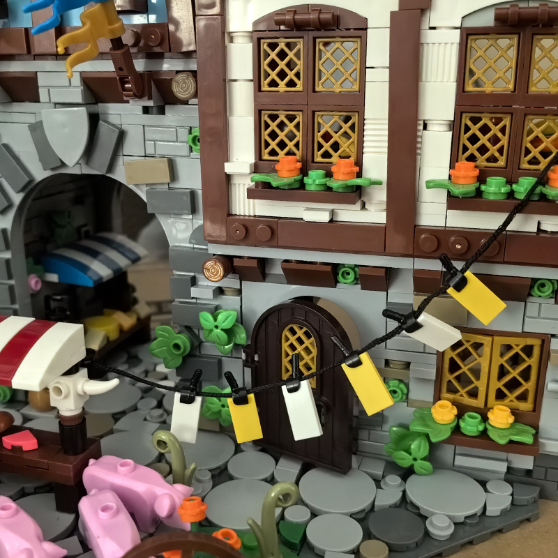 Moc The Medieval Town Centre-marstoy