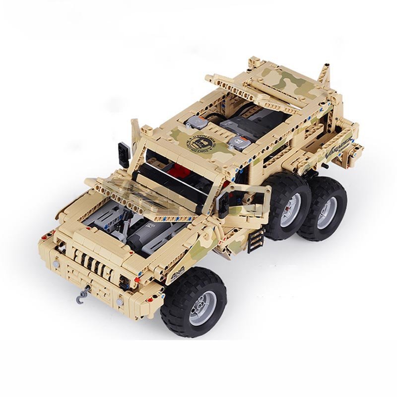 The Mercedes-Benz AMG C63 DTM-marstoy