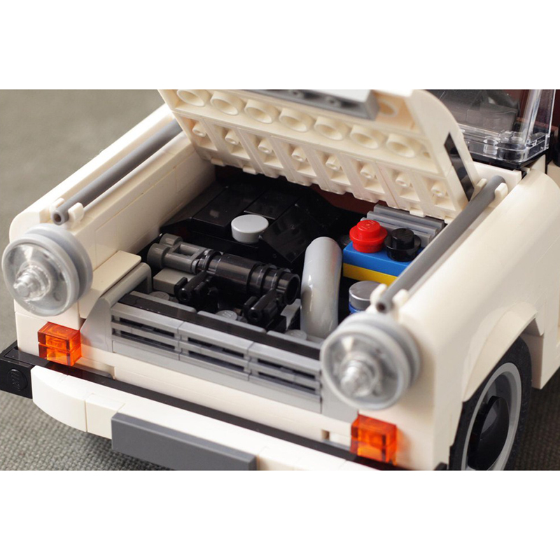 Moc The Trabant 601-marstoy