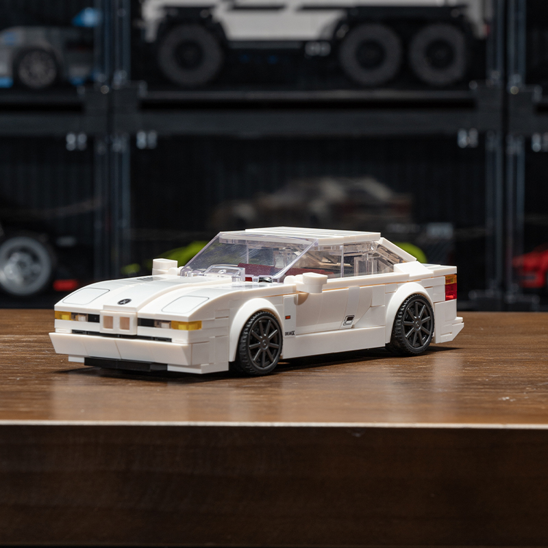 The BMW E31-marstoy