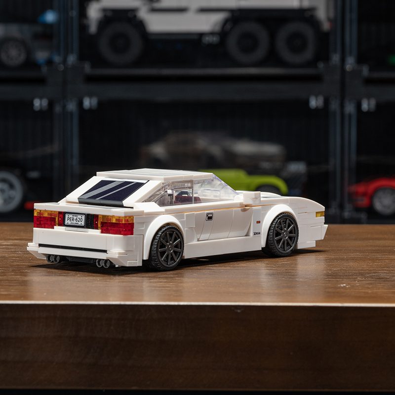 The BMW E31-marstoy