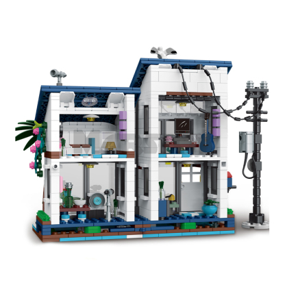 The 3 in 1 Beach House-marstoy