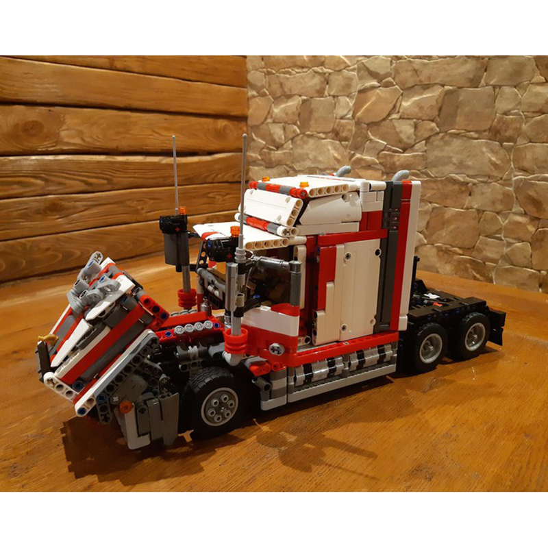 Moc The Mack Titan-marstoy