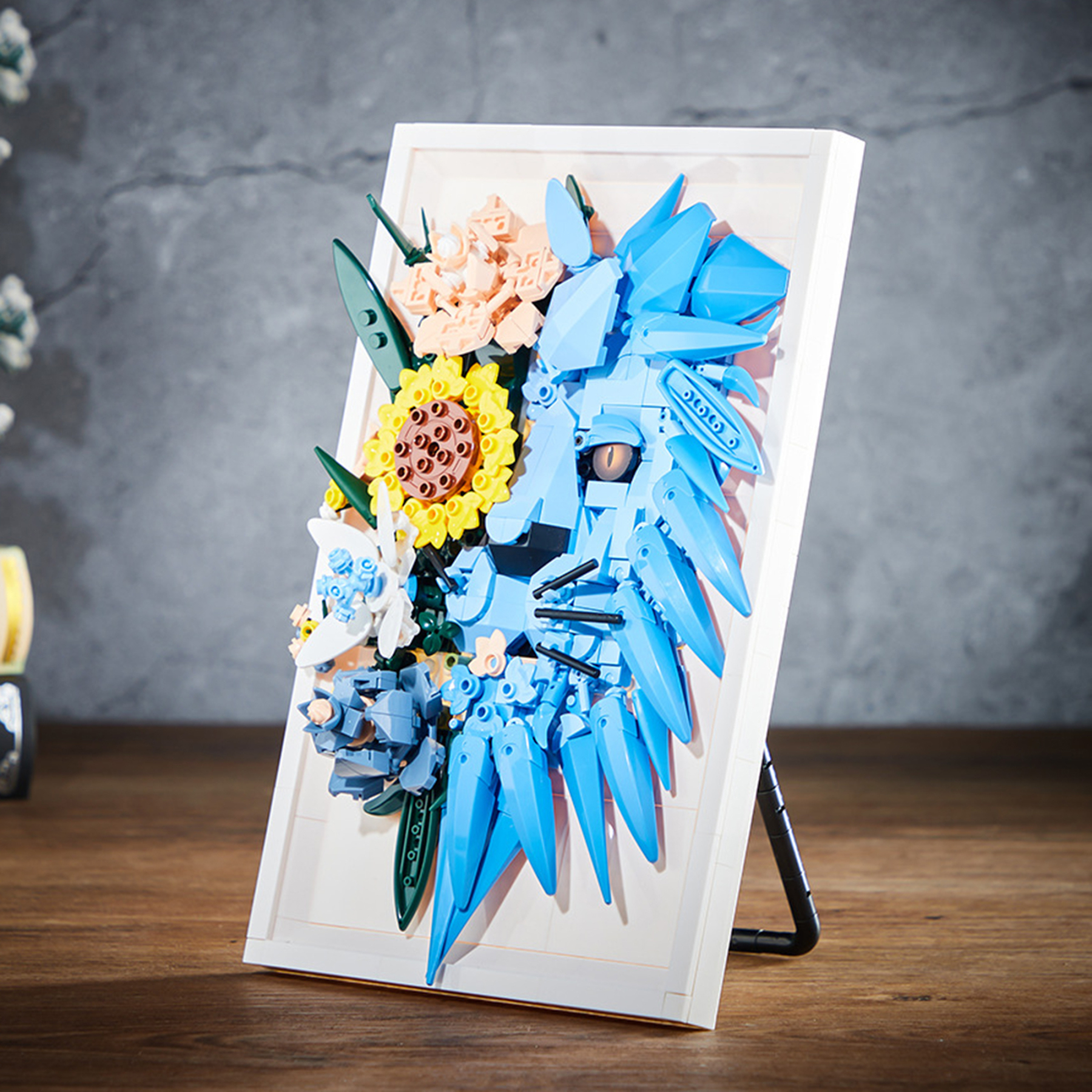 The Lion and Flowers