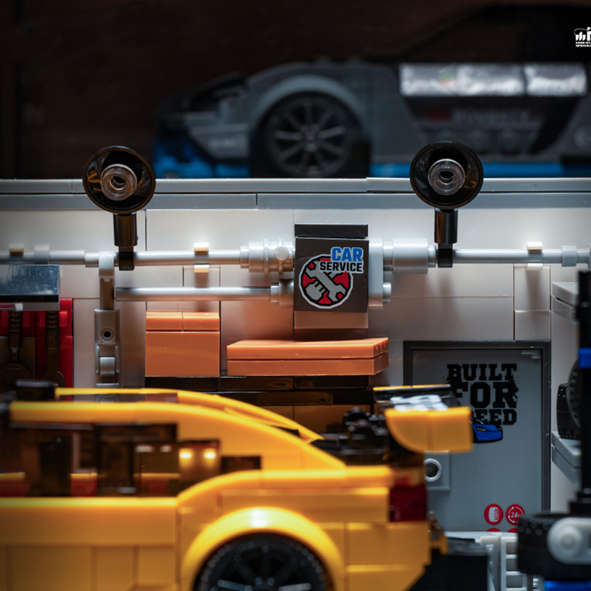 The Chinese-style Garage-marstoy