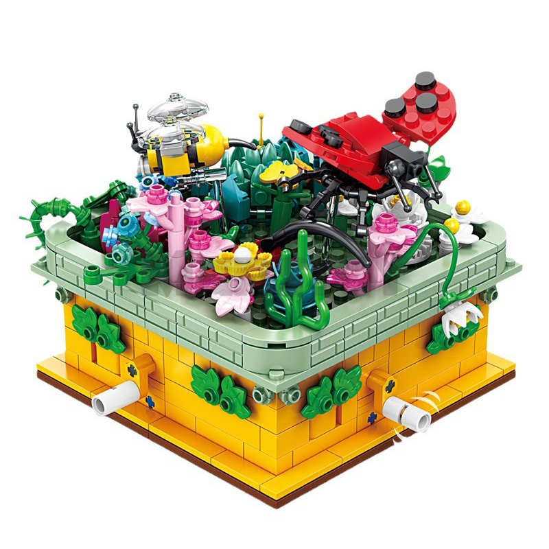 The Insect And Flowers-marstoy