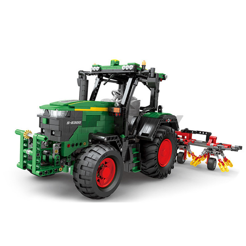 The John Deere 6130 R-marstoy