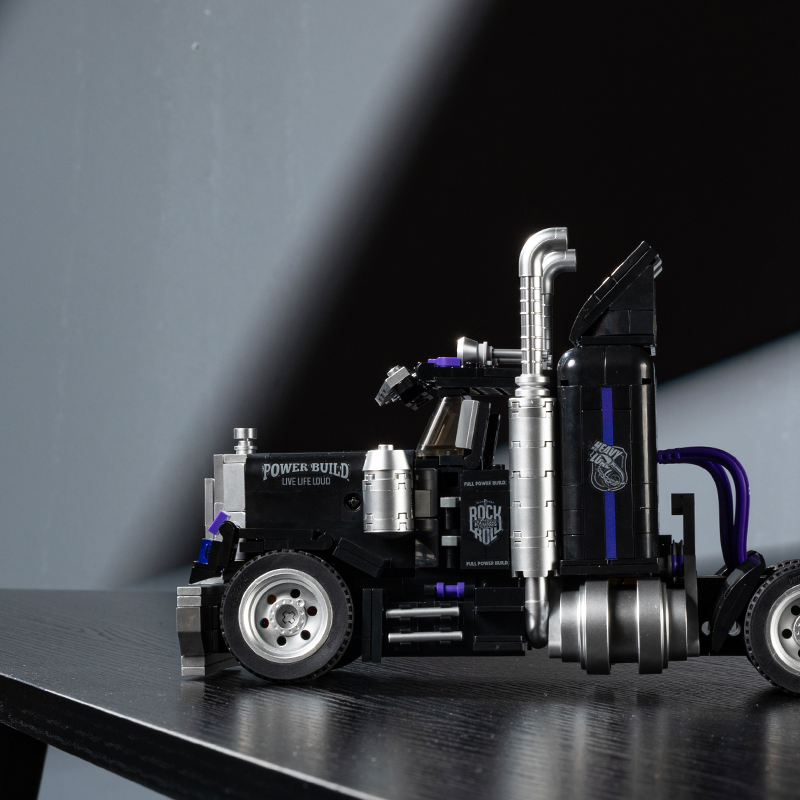 The GMC Trailer-marstoy