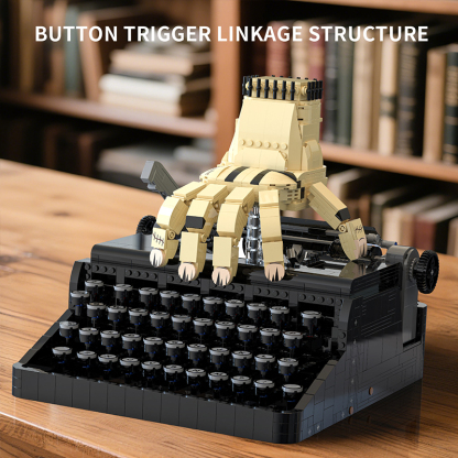 The TYPEWRITER & THTHG-marstoy