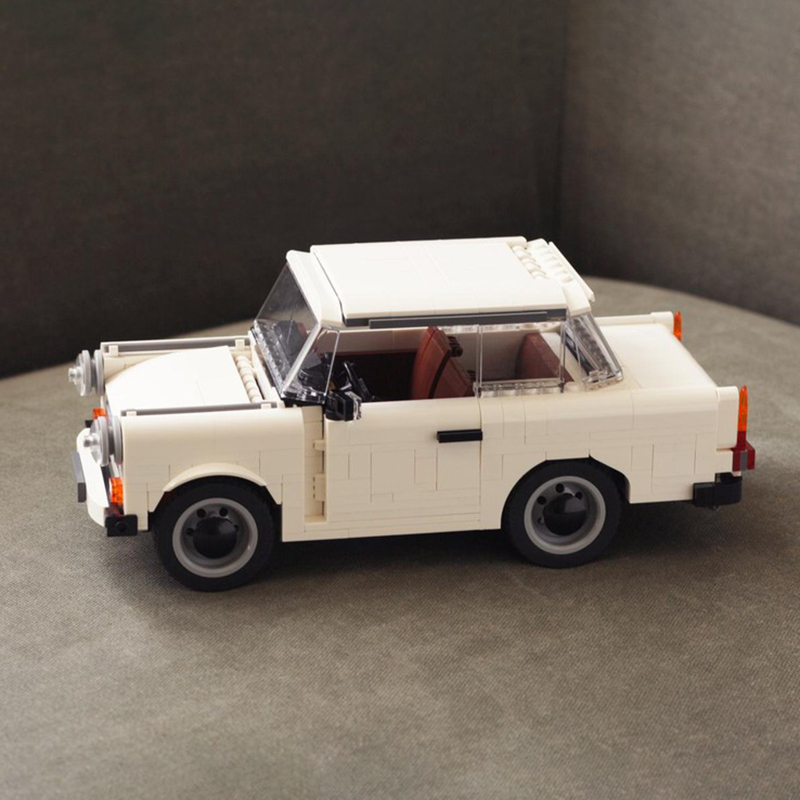 Moc The Trabant 601-marstoy