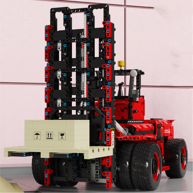 The Heavy Duty Forklift-marstoy