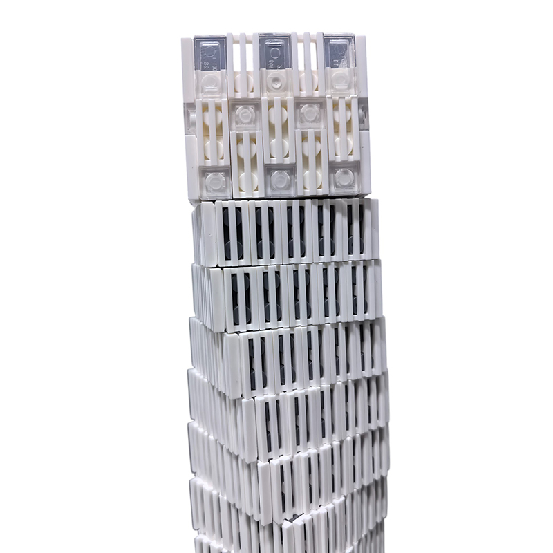 Moc The Cayan Tower (Infinity Tower) Dubai 1:800 Scale-marstoy