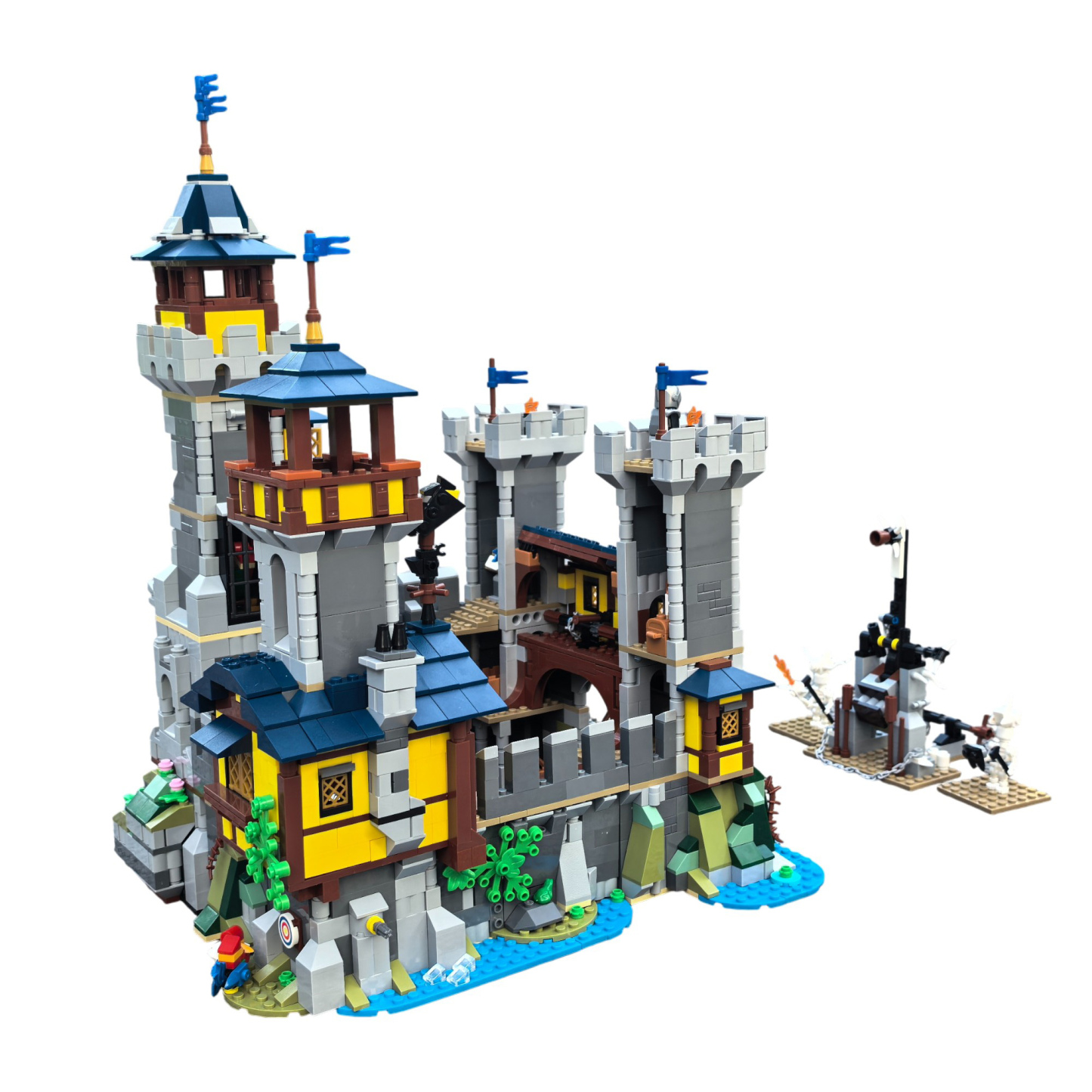Moc The Medieval Castle II – Mod Combining Two 3-in-1 Castles