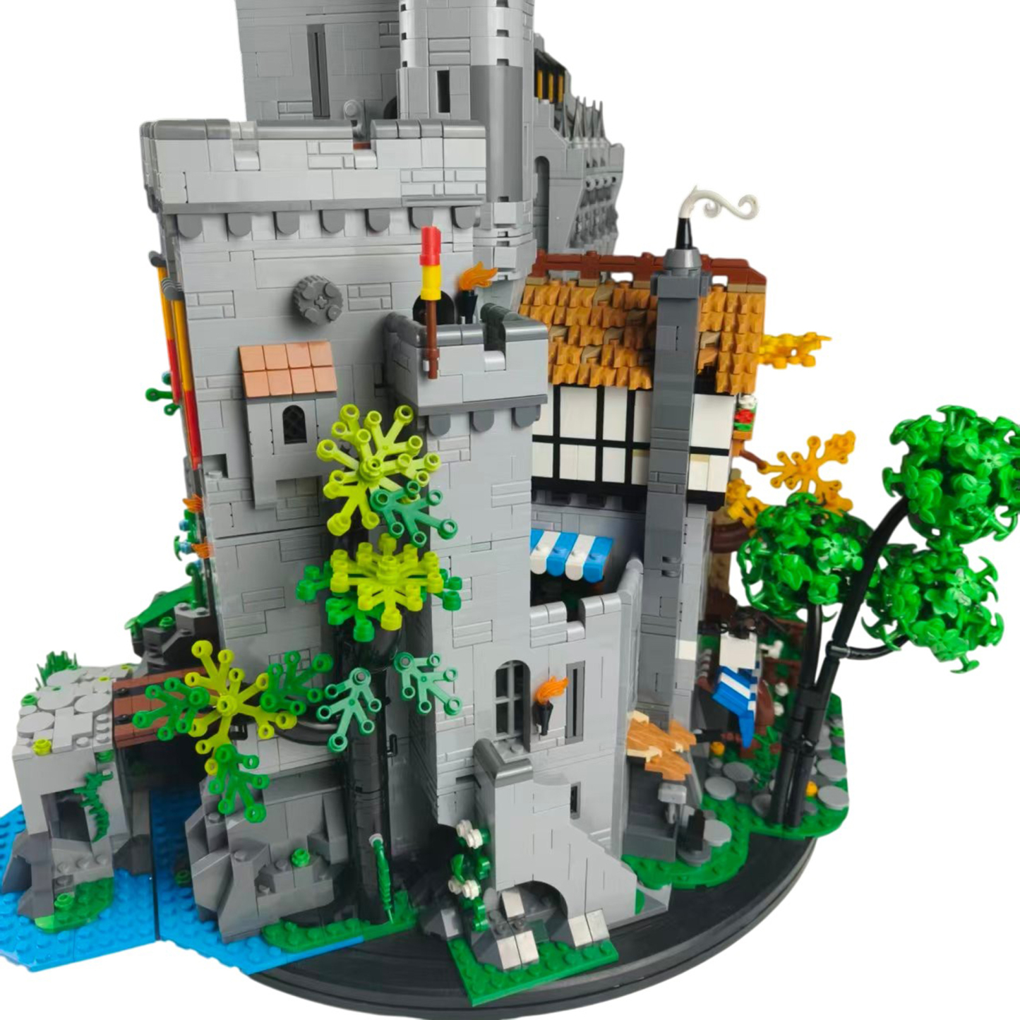 Moc The The Lion Knights' High Tower