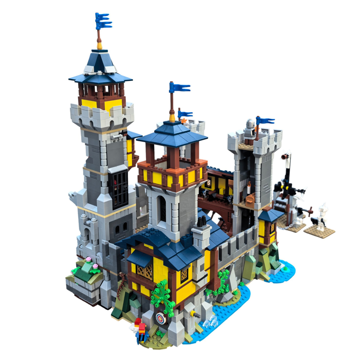 Moc The Medieval Castle II – Mod Combining Two 3-in-1 Castles