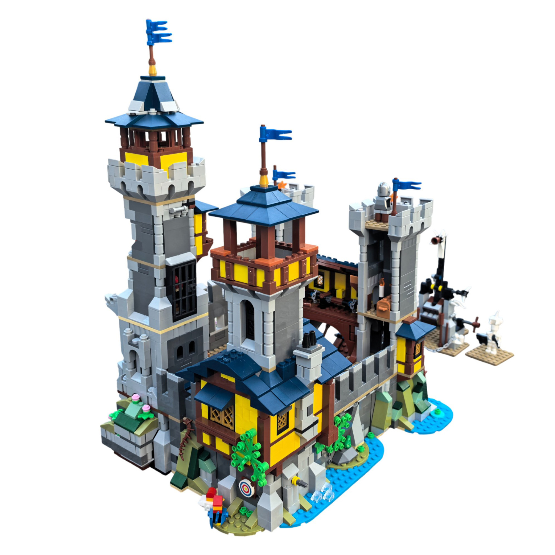Moc The Medieval Castle II – Mod Combining Two 3-in-1 Castles