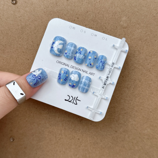 ทำเล็บอัพเกรด     2215