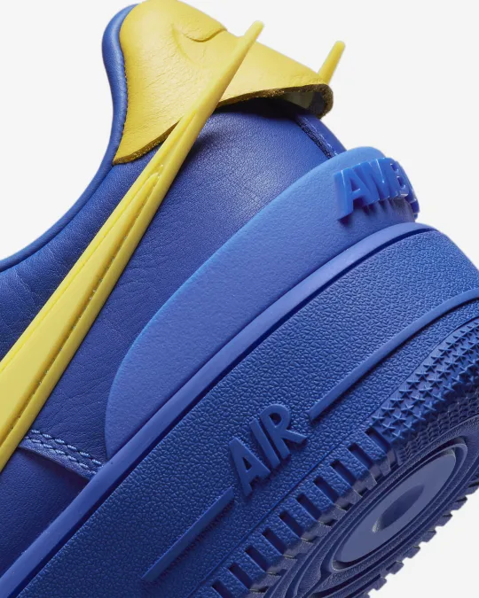 ナイキ エア フォース 1 LOW x アンブッシブラック ブルー