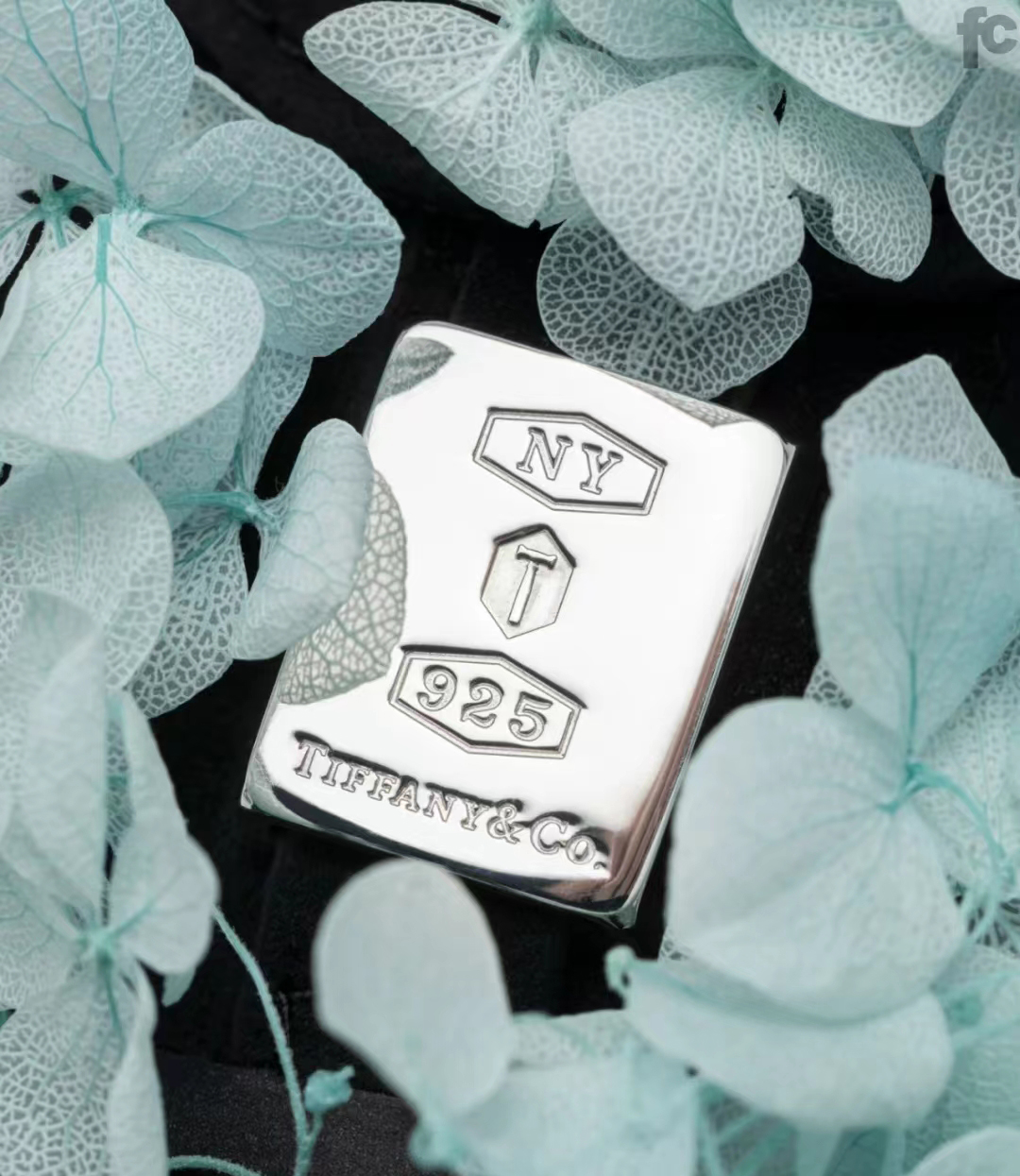 ★NIKE x TIFFANY★送関込★世界中を震撼させた話題のコラボ★ティファニー x ナイキエア フォース 1の限定