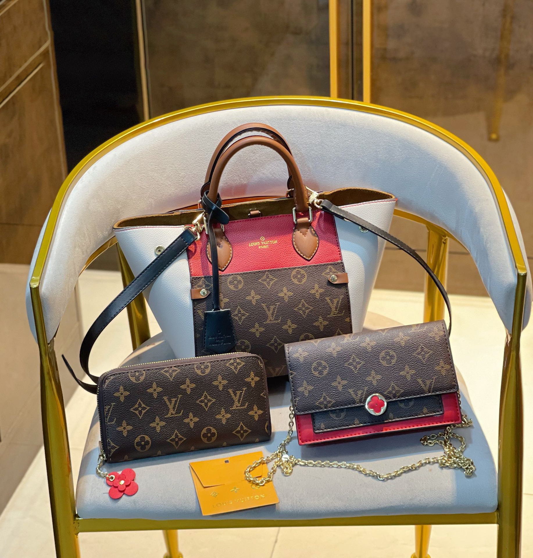 【すぐ届く】ルイヴィトン☆定番人気☆LOUISVUITTON 3点セット お得