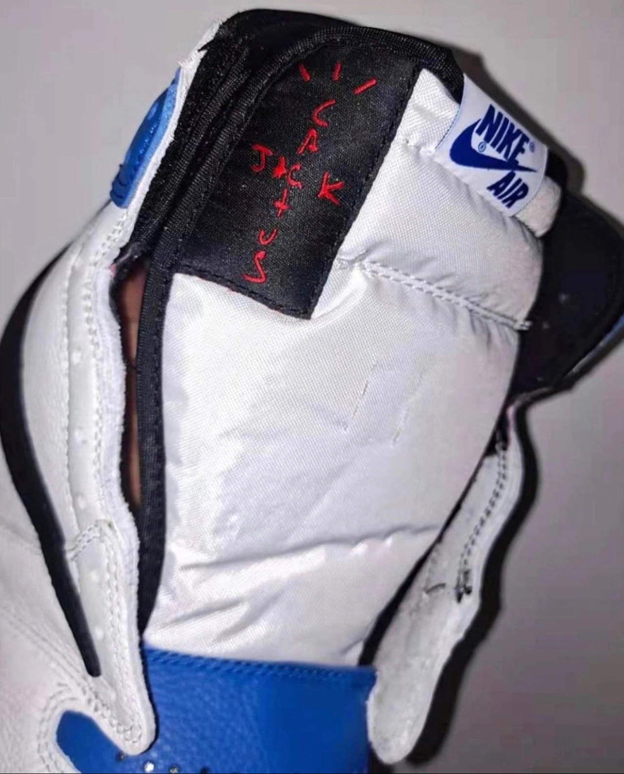 2021フラグメントxトラビススコットxナイキエアジョーダン1ハイOGSP「ミリタリーブルー」TRAVIS SCOTT × FRAGMENT × NIKE AIR JORDAN 1 HIGH "MILITARY BLUE''