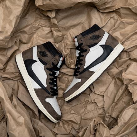 NIKE Jordan 1 Retro High Travis Scott ジョーダン 1 レトロ