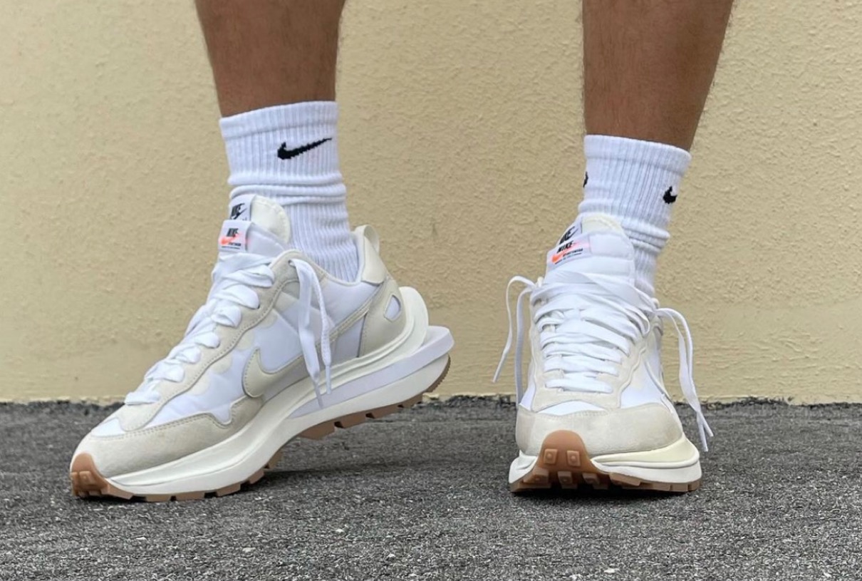 sacai x ナイキ VaporWaffle''Sail''