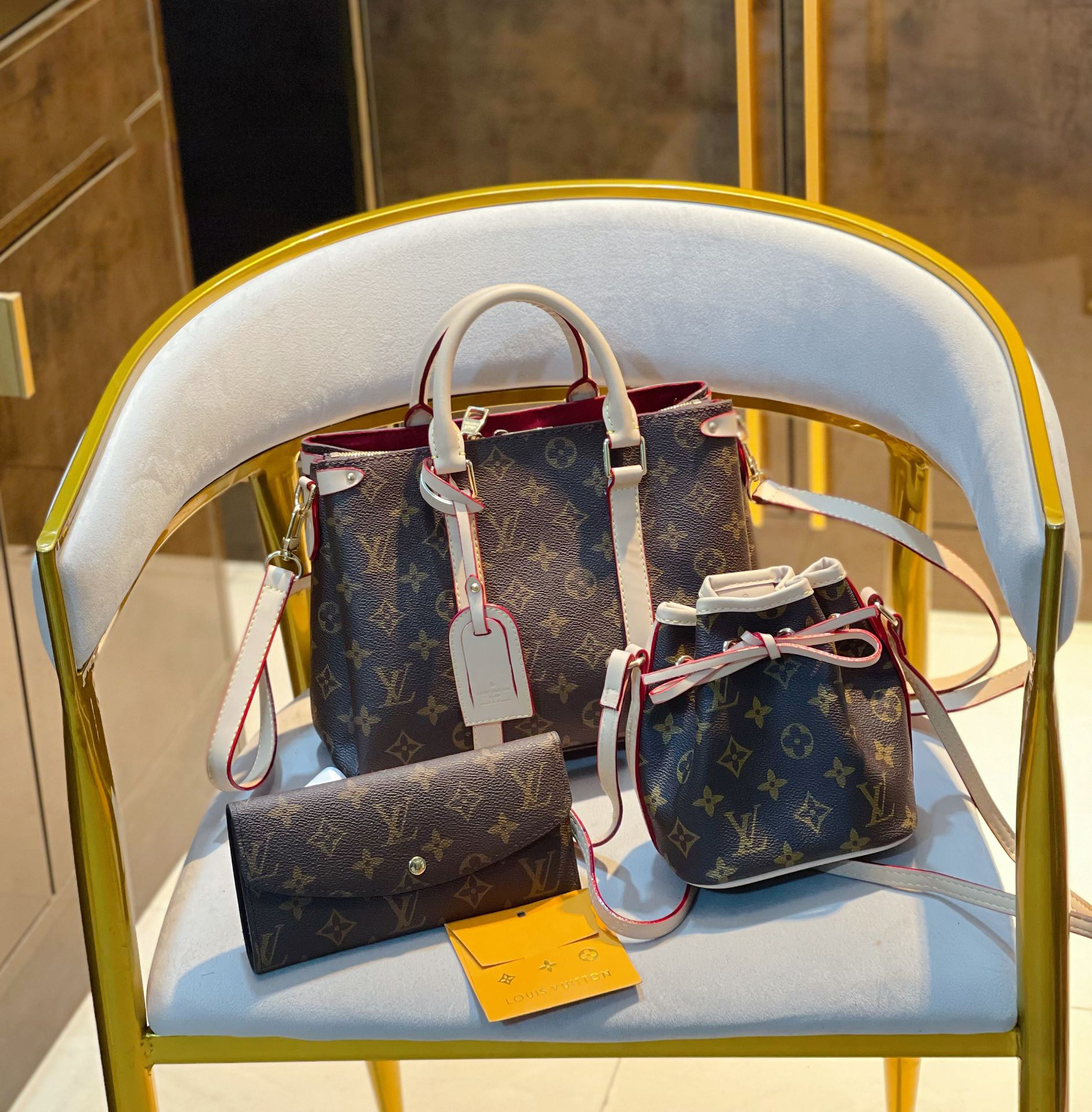 【すぐ届く】ルイヴィトン☆定番人気☆LOUISVUITTON 3点セット お得