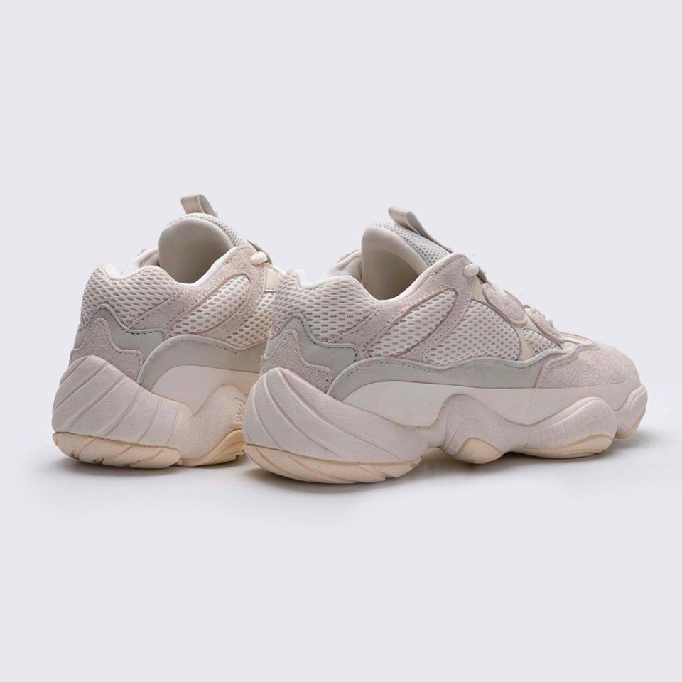 YEEZY 500の新色「BONE WHITE」