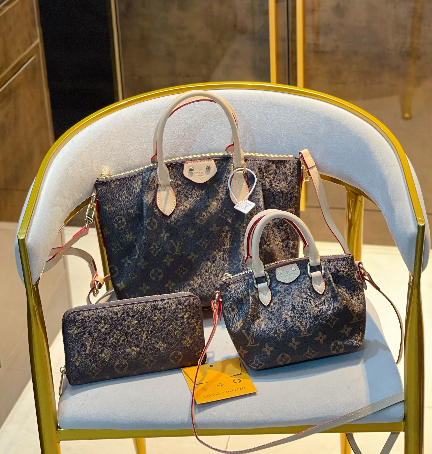 【すぐ届く】ルイヴィトン☆定番人気☆LOUISVUITTON 3点セット お得