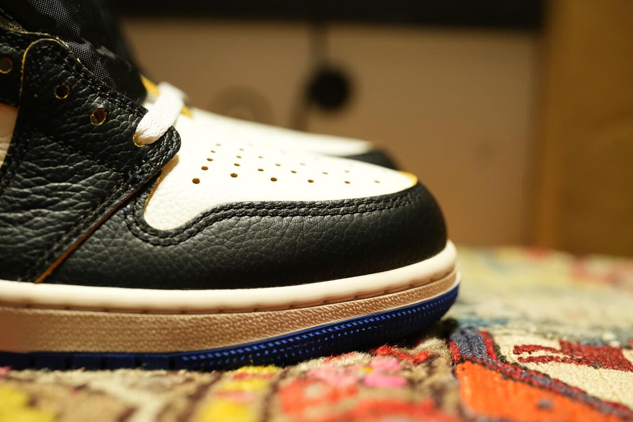 トゥを右サイドからみた図