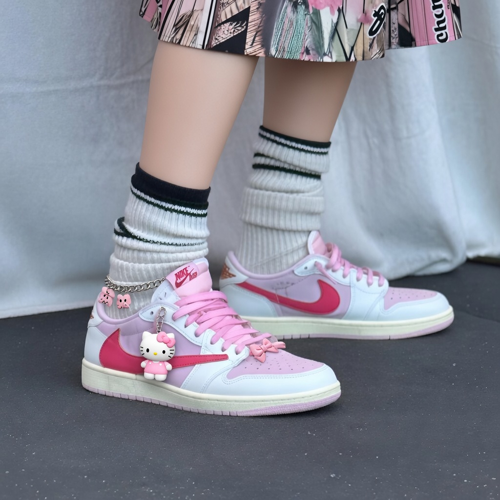 【数量極少・新品未使用】トラヴィス・スコット × エアジョーダン1 ロー OG “Pink Pack” 新品正規品