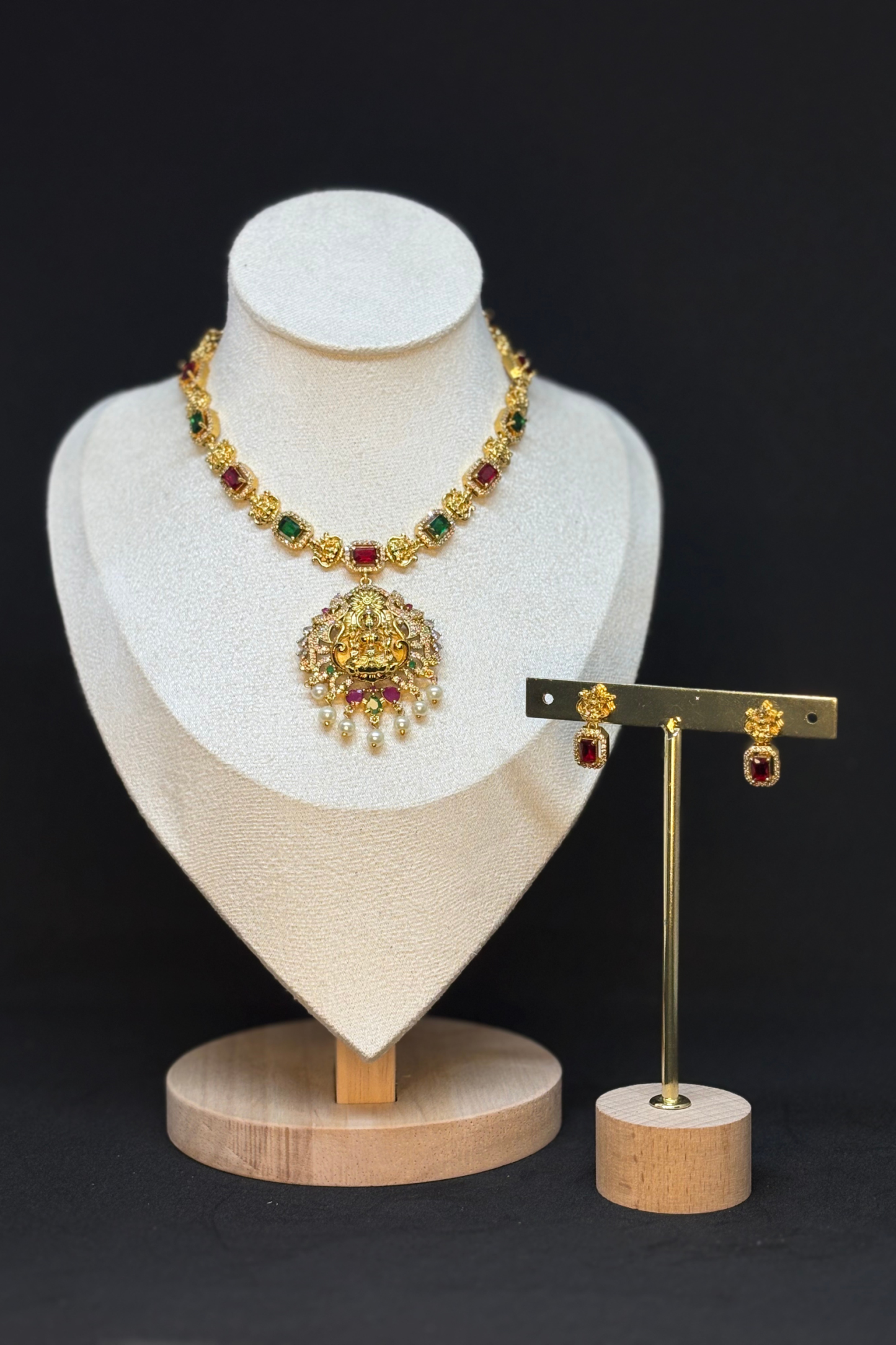 CELESTIAL GODDESS NECKLACE SET