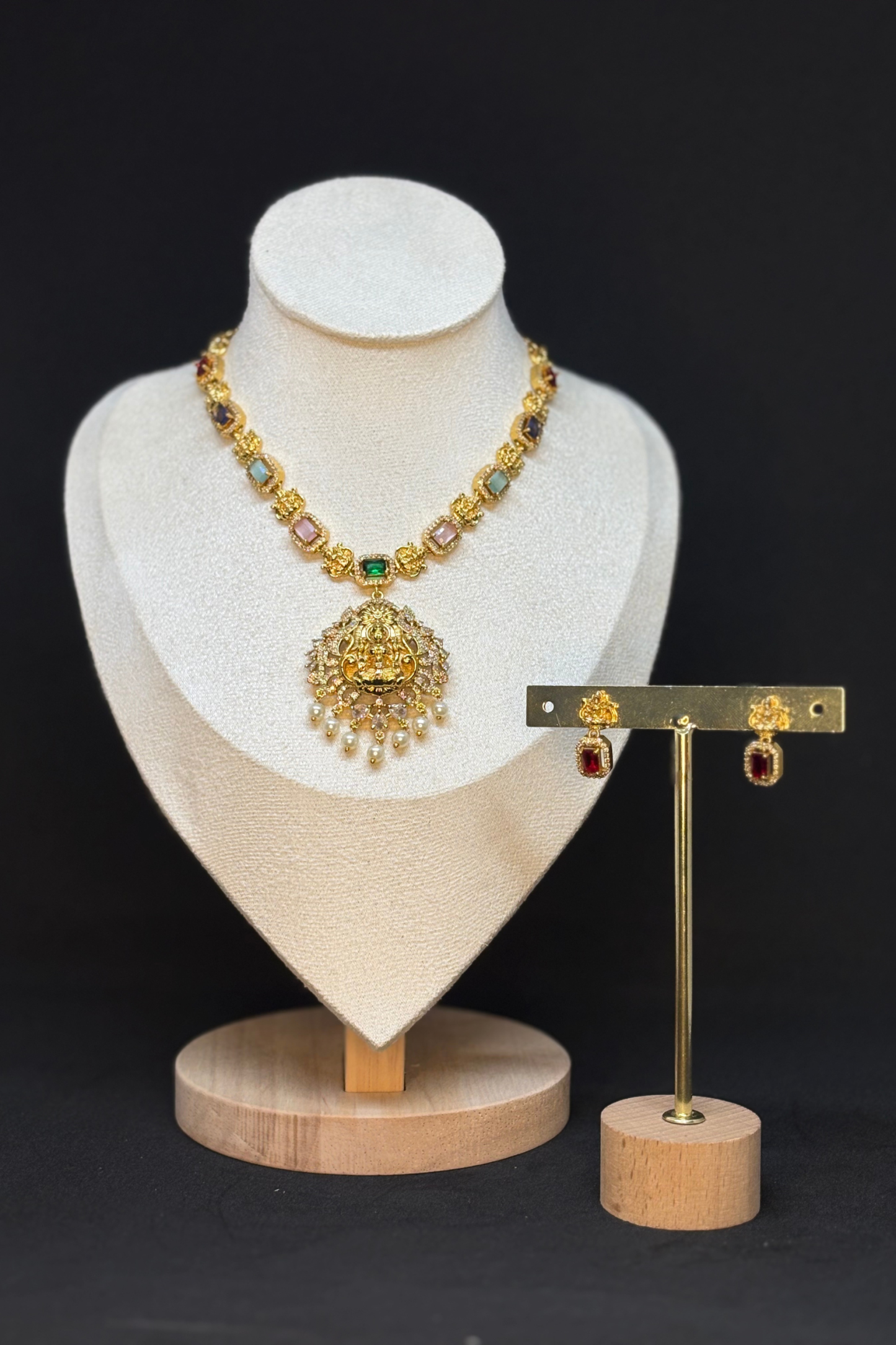 RAINBOW GODDESS NECKLACE SET