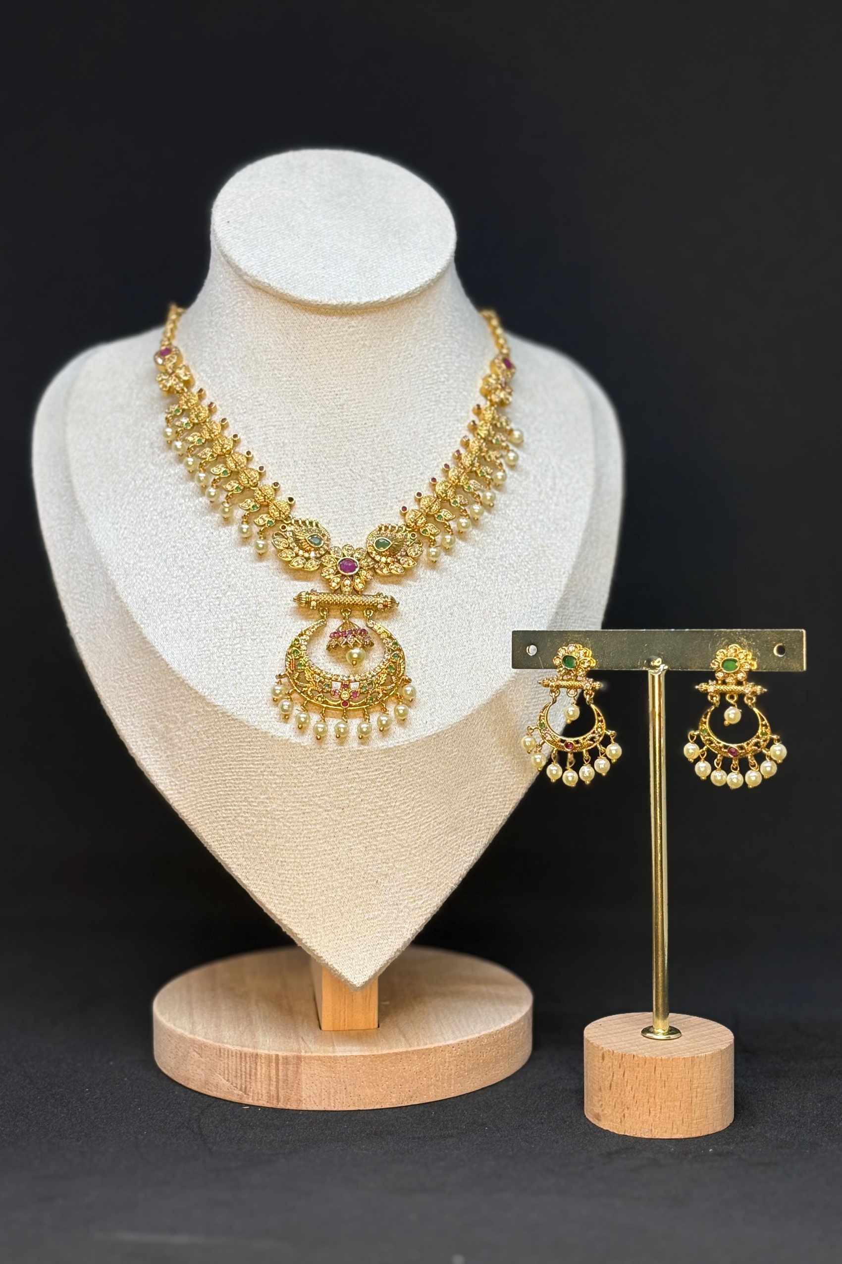 PEARL BELL NECKLACE SET
