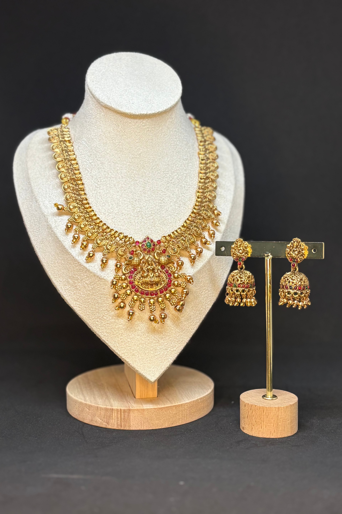 GODDESS MELODY NECKLACE SET