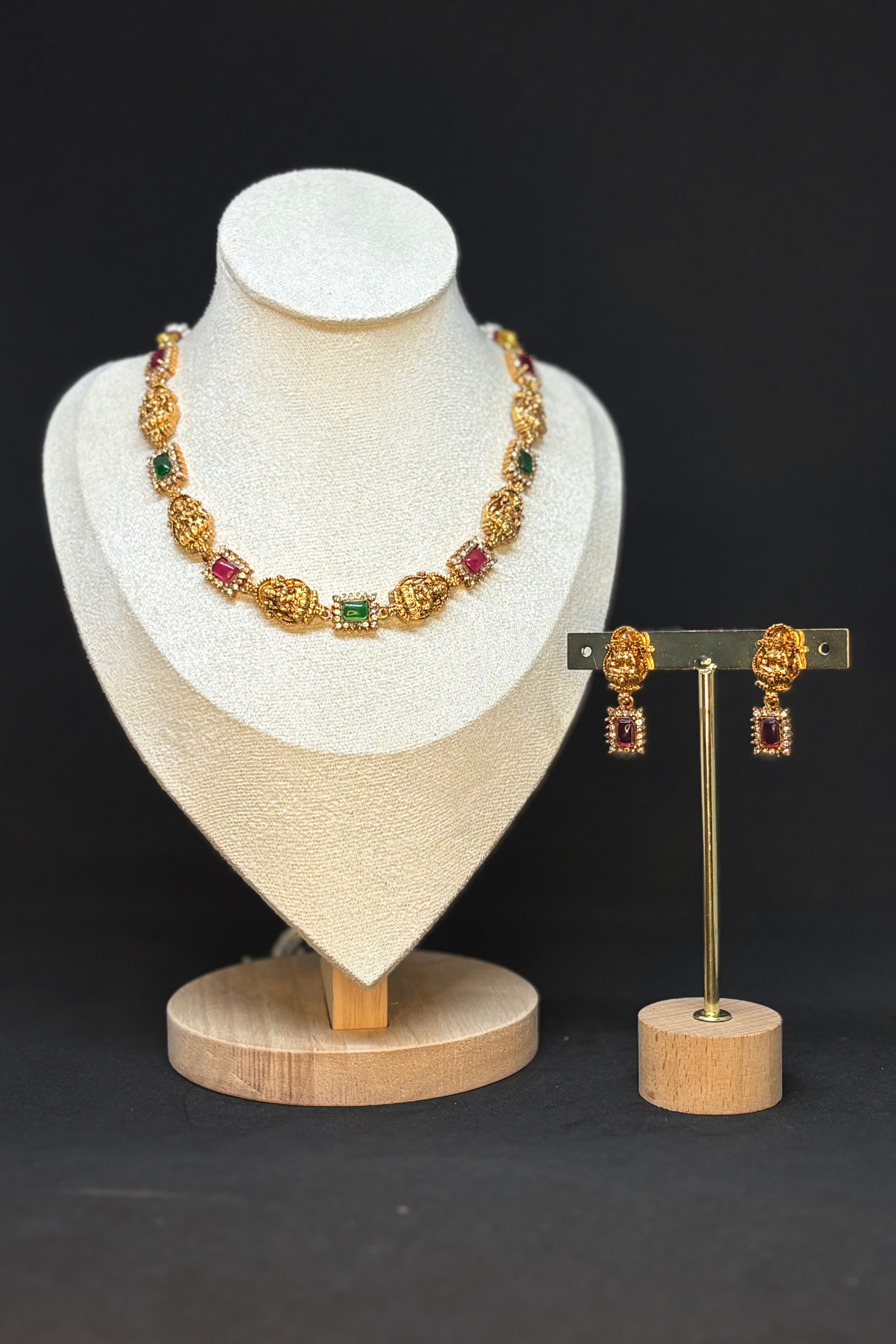 TEMPLE JEWEL NECKLACE SET