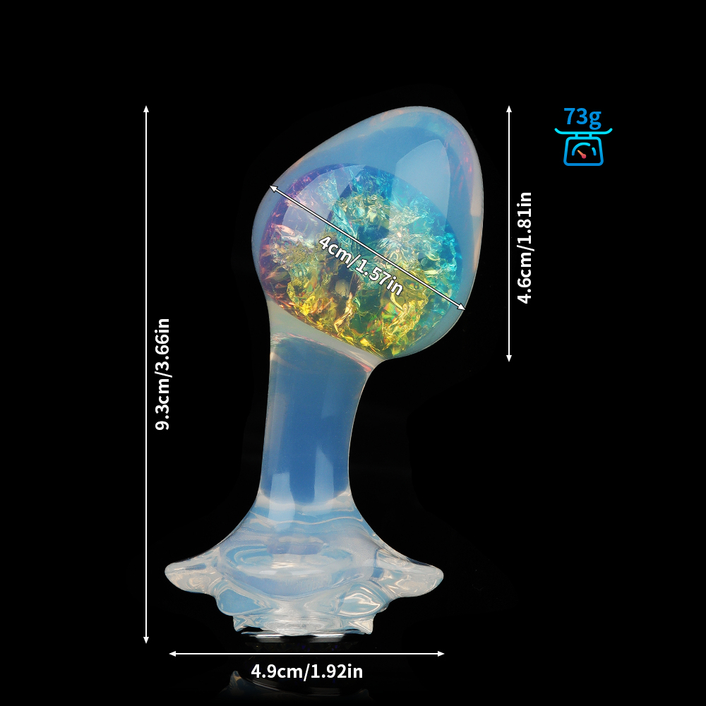 透明感と虹色の輝きが特徴的な歪脖子型水晶アナルプラグ。4 種の付属品により