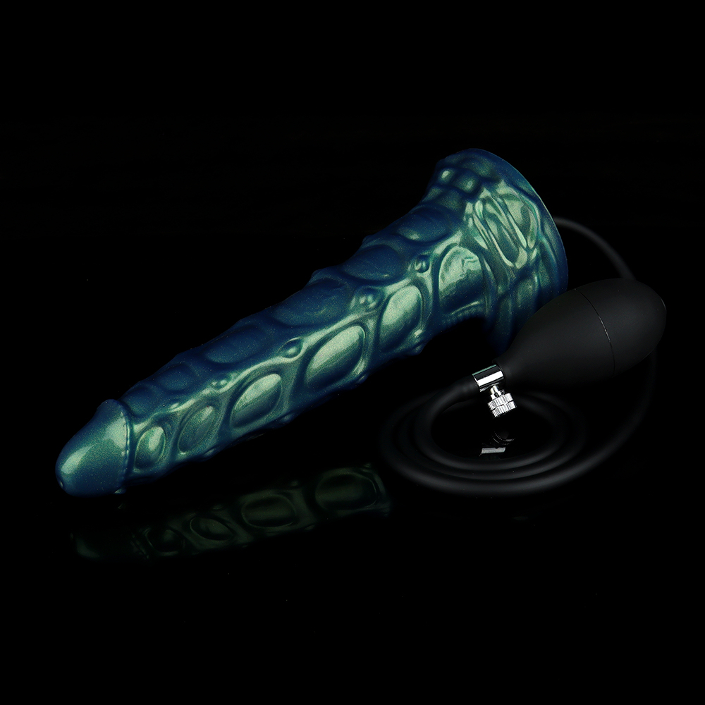 緑の鎧の空気入りディルド