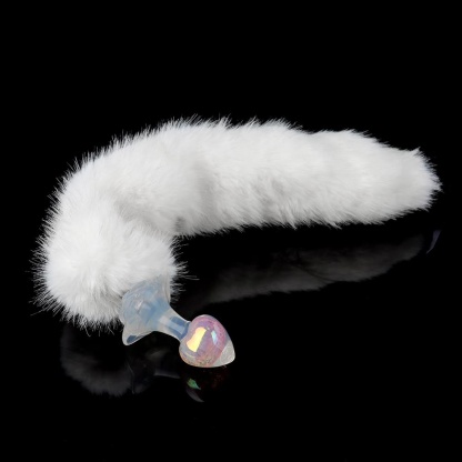 パステルカラーの桃ハート風水晶アナルプラグ、4 種付属品で多様な快楽体験をお届け