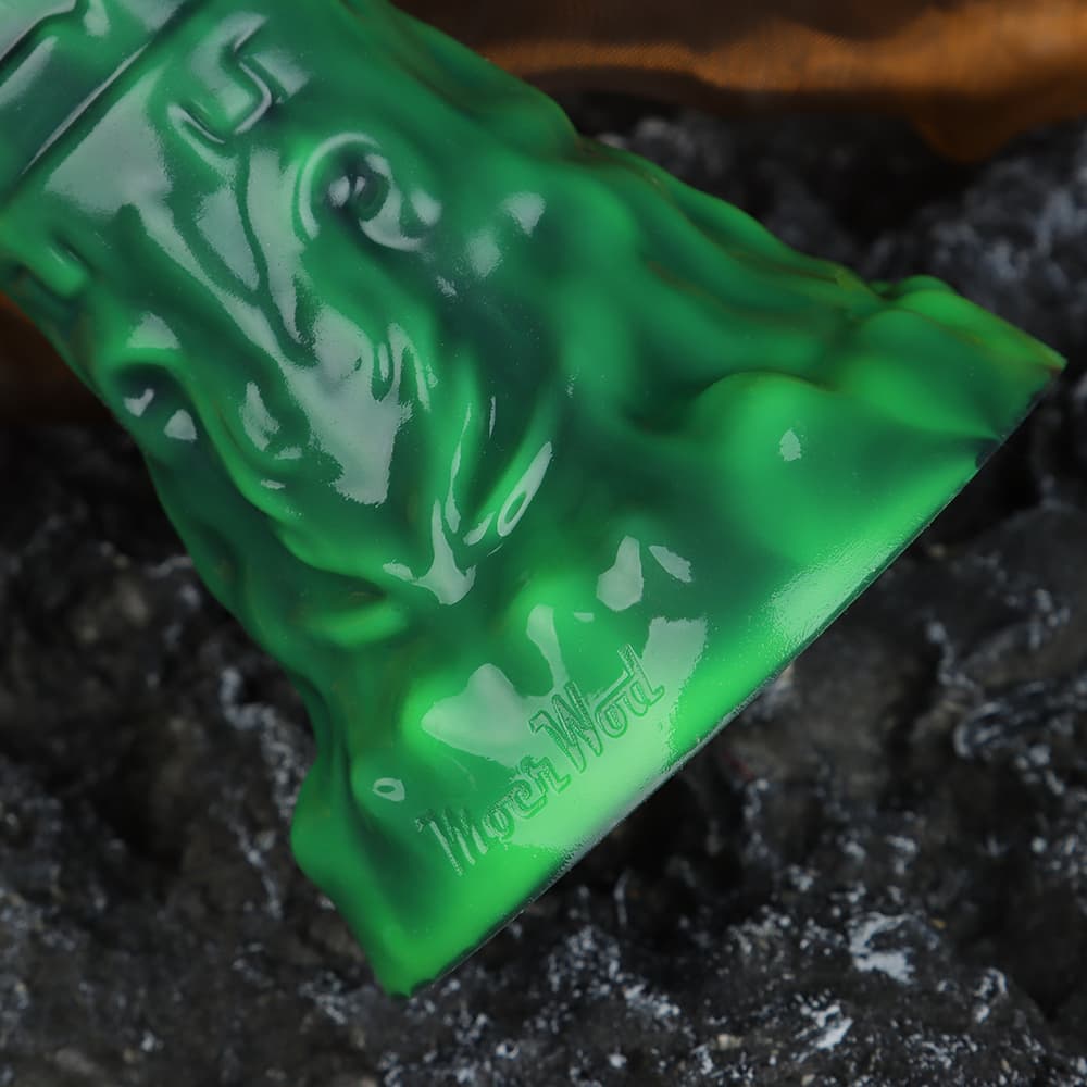 神秘的な濃いグリーンで彩られた山羊座型充気式アナルプラグ