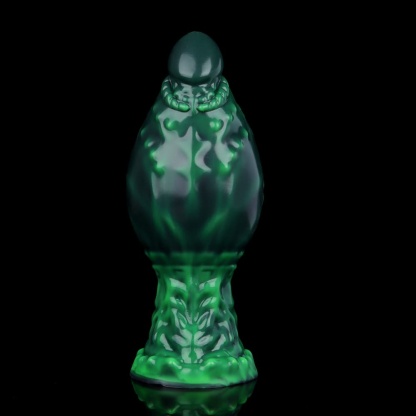 神秘的な濃いグリーンで彩られた山羊座型充気式アナルプラグ